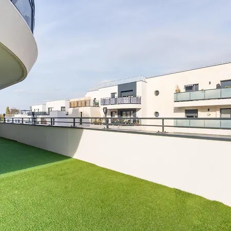 Abraham-bed&breakfast Guest 2 Ladefense U-arena #parking #terasse #fibre #view 4* Bois-Colombes